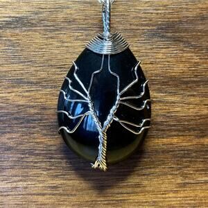 Necklace - Black Agate Pendant - Tree of Life - Silver Wire and Chain NEW